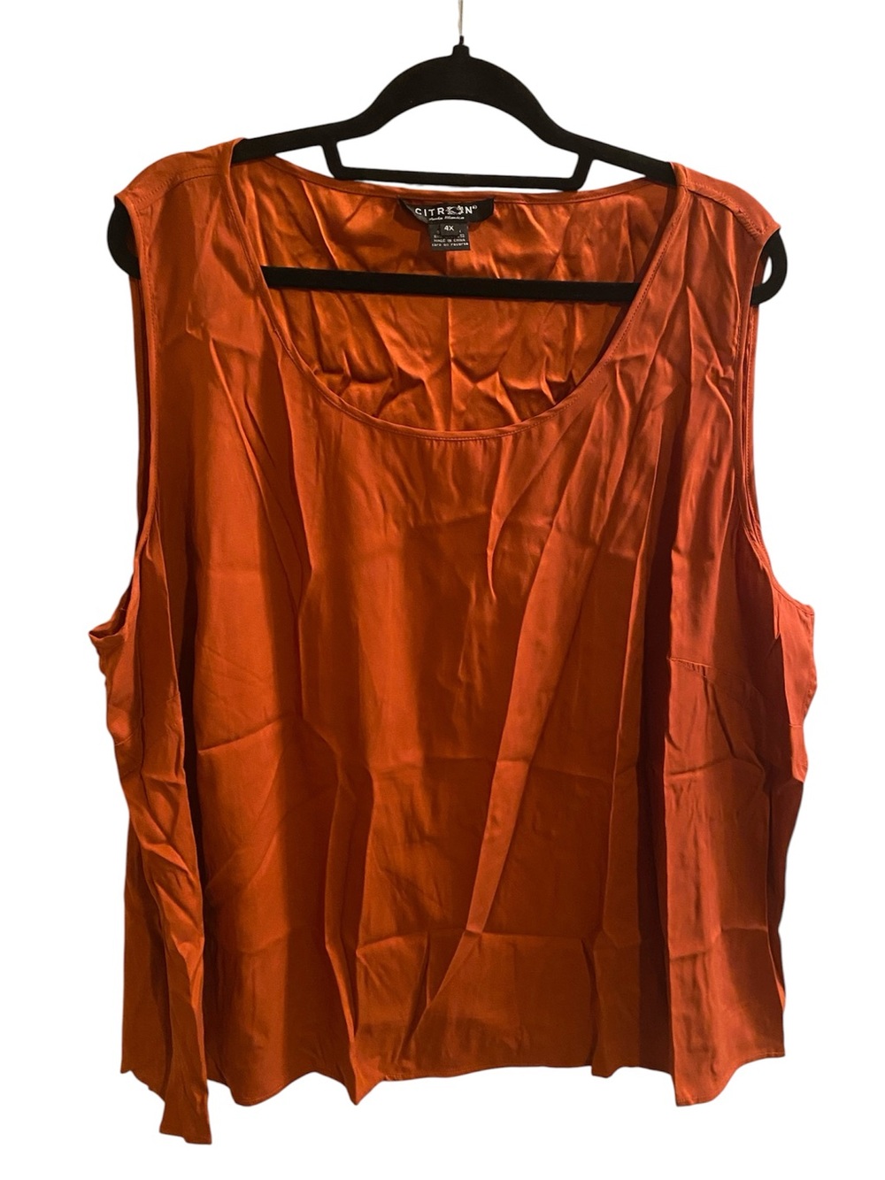 Citron Santa Monica
Rust Silk Sleeveless Scoop-Neck Tank
Size 4X
NWOT